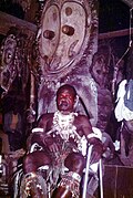Llogaret Korogo en el riu Sepik. 1975. Franz Luthi
