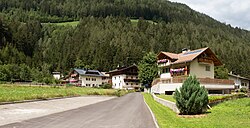 Li Cave, vista del carrer