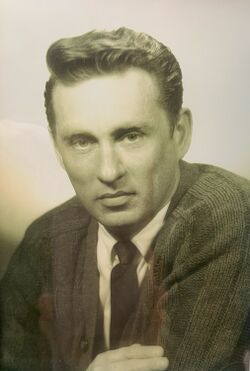 Edmund L Gettier III ca 1960s umass (By DaveGettier - Own work, CC BY-SA 4.0, https://commons.wikimedia.org/w/index.php?curid=103656875)