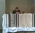 Escriga judeu finalisant una transcripció bíblica, 2007