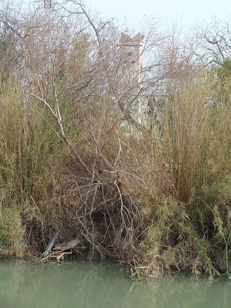 Archiu:Estación de bombeo de agua del Júcar.JPG